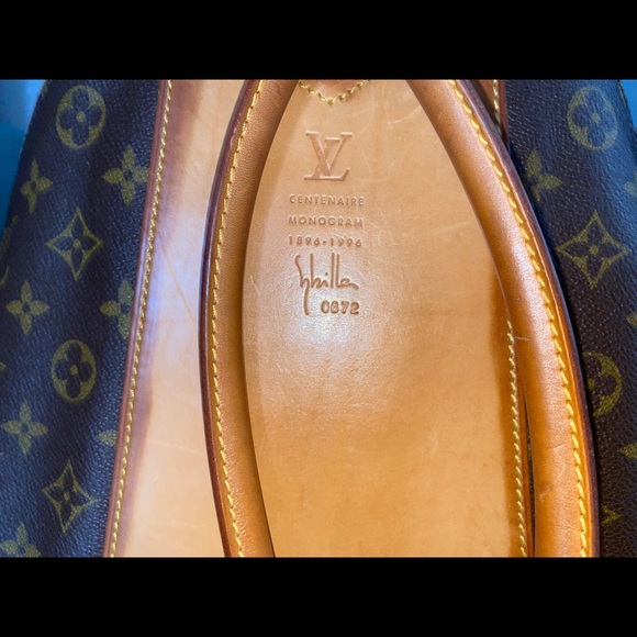 Louis Vuitton Backpack with Umbrella - Picture 3 of 6